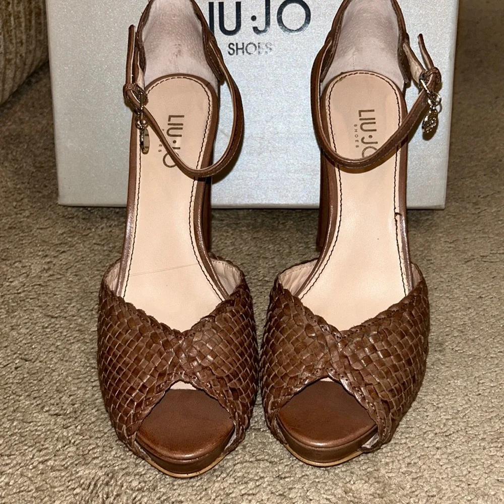 LIU-JO Italian Brown Woven Leather Platform sandal size 38 - Picture 1 of 8